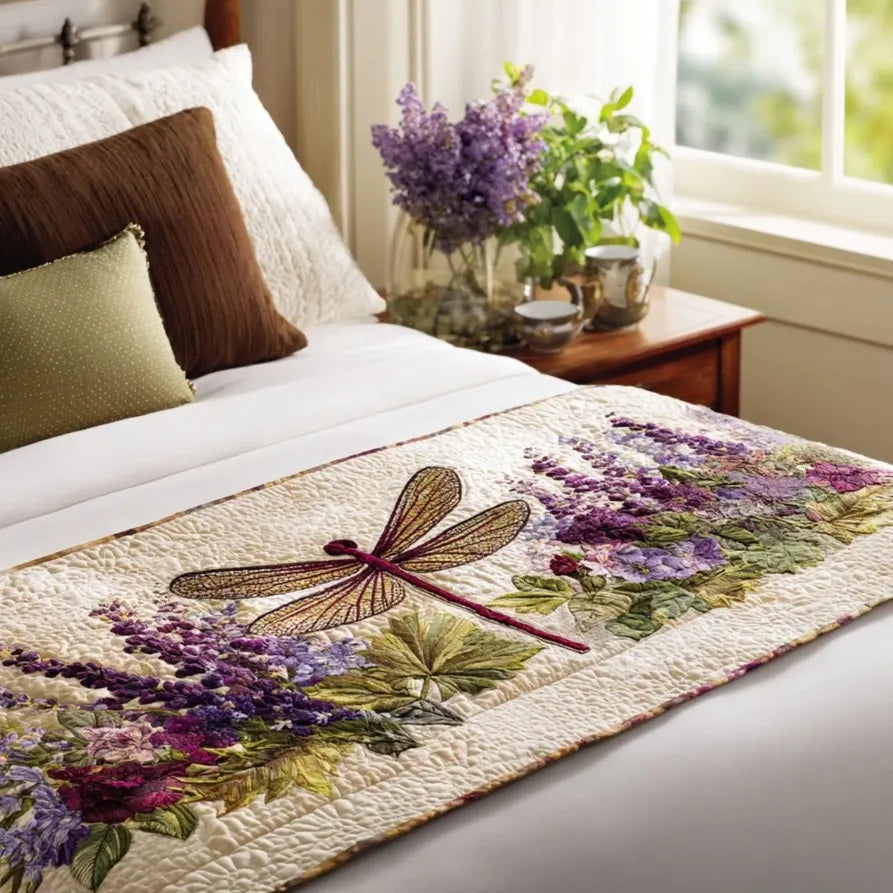 🍽️Quilted Table Runner with Vivid 3D Design