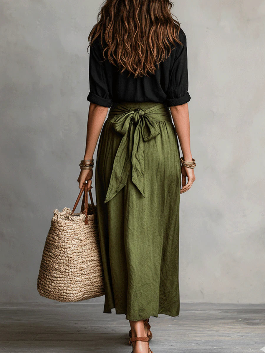⛱️Women Black Color-Block T-Shirt and Olive Green Midi Skirt