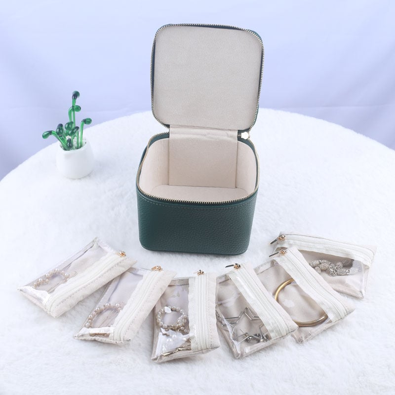 🎁Portable Jewelry Box for Earrings Necklace Rings