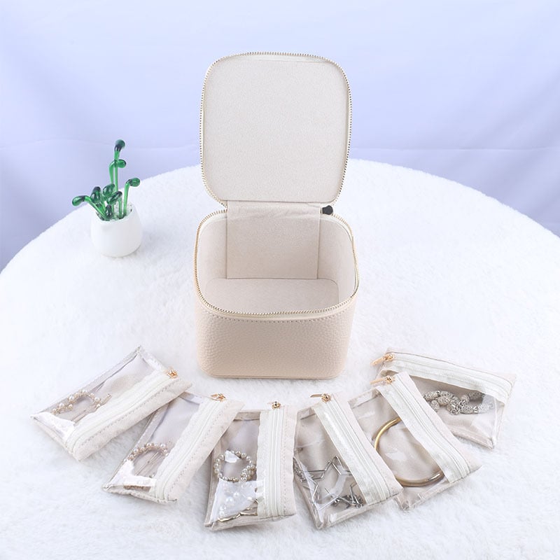 🎁Portable Jewelry Box for Earrings Necklace Rings