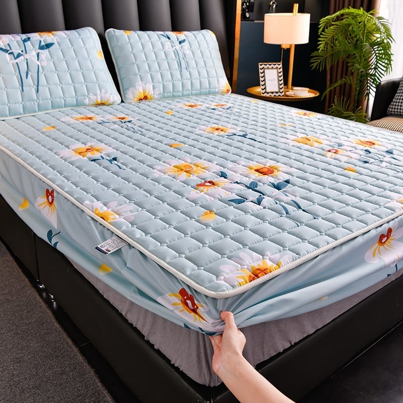 2024 Latest Breathable Silky Mattress Cover