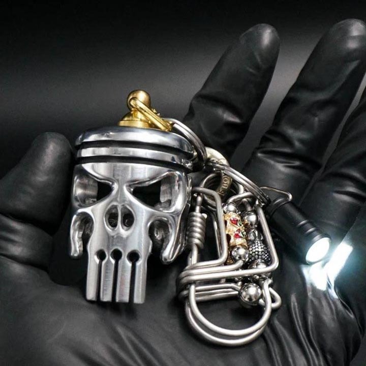 💀Piston art skull keychain [pendant/flashlight/bottle opener]