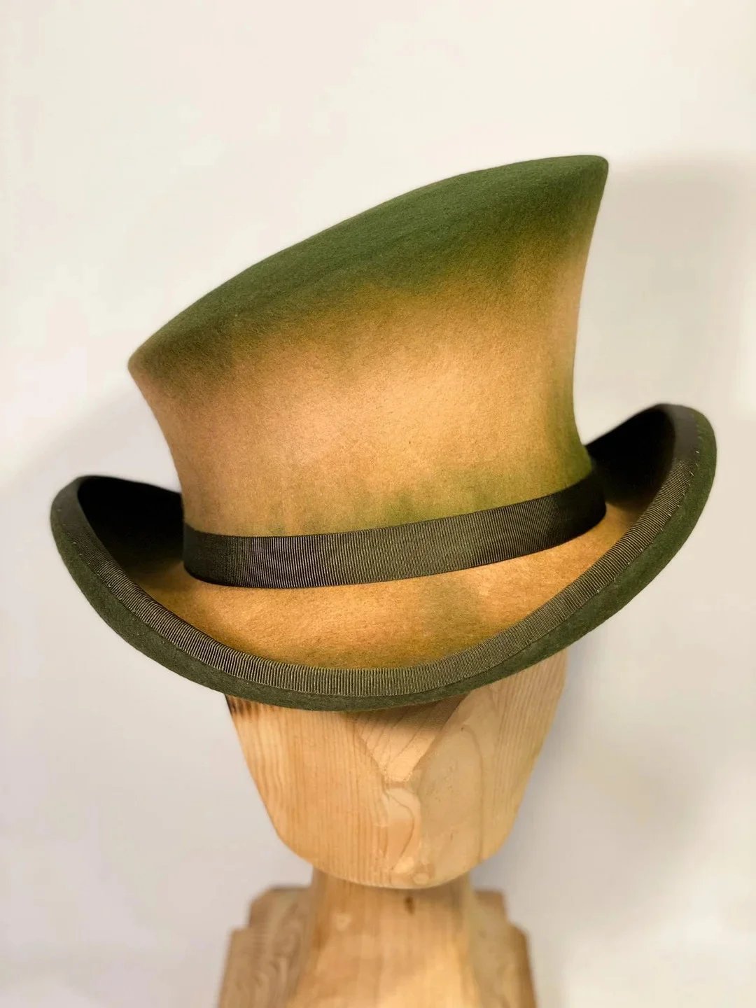 🎁20% OFF - Asymmetric top hat